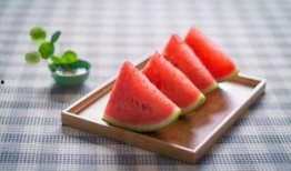 吃小白瓜嘴上起泡,甜蜜解暑却需小心口腔不适