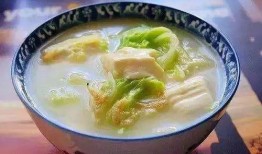 晚上吃芋头角瓜白菜豆腐,营养丰富的晚餐搭配