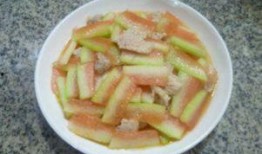 吃瓜能吃猪肉吗,吃瓜也能吃猪肉？揭秘瓜果与肉类的跨界美食