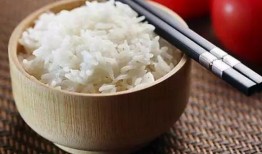 梦见给女儿吃瓜米饭,瓜米饭中的母女情深