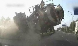 狙击吃瓜被打视频大全,盘点那些惊险刺激的打瓜瞬间