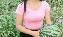 农村姑娘吃蜜瓜,农村姑娘的蜜瓜生活