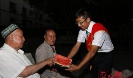 别样吃瓜李元,李元成带你领略独特美食世界