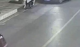 撞人 吃瓜,吃瓜群众围观真相