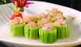 家里的瓜敞开吃,家中瓜果盛宴，敞开肚皮尽情品尝