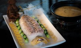 沉浸式吃八瓜鱼生腌,揭秘八瓜鱼生腌的独特风味与制作艺术