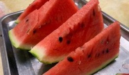 黑亮吃瓜网,揭秘娱乐圈幕后故事，带你领略明星真实生活