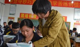云南吃瓜韩婧个打扑克,云南“吃瓜”韩婧个与扑克牌的欢乐时光