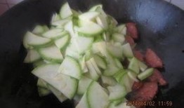 怎么挑小白瓜吃,教你如何挑选新鲜美味的小白瓜