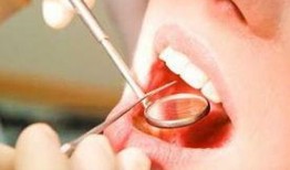 吃瓜牙龈肿了,牙龈肿痛困扰？揭秘吃瓜不当引发的健康危机