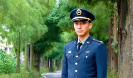 吃瓜台湾军官视频下载