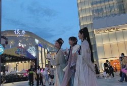 汉服女装吃瓜,穿越时空的时尚吃瓜之旅