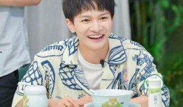 宋佳周深吃瓜,娱乐圈新动态引热议